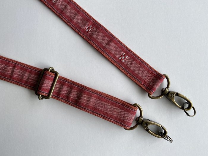 三線ストラップ